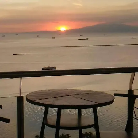 Amazing Views From The 37Th In Manila Bay Apartment